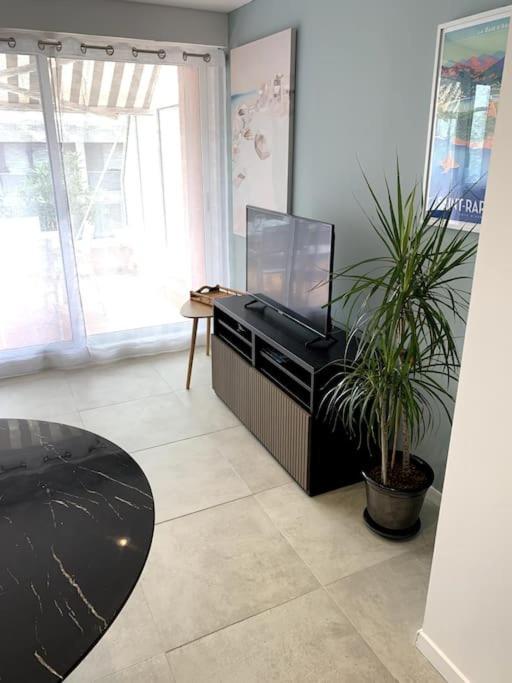 Appartement Saint-Raphael ภายนอก รูปภาพ