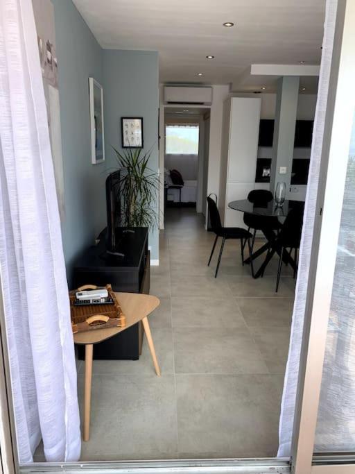 Appartement Saint-Raphael ภายนอก รูปภาพ